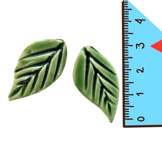 Leaf 7 - set of 2 pottery leaves (30x20mm)